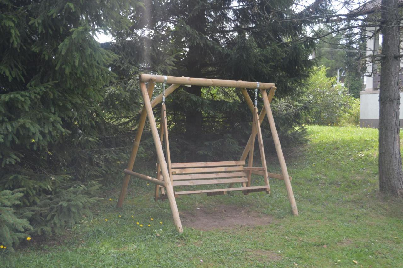 Apartamenty Rownia Ustrzyki Dolne Kültér fotó